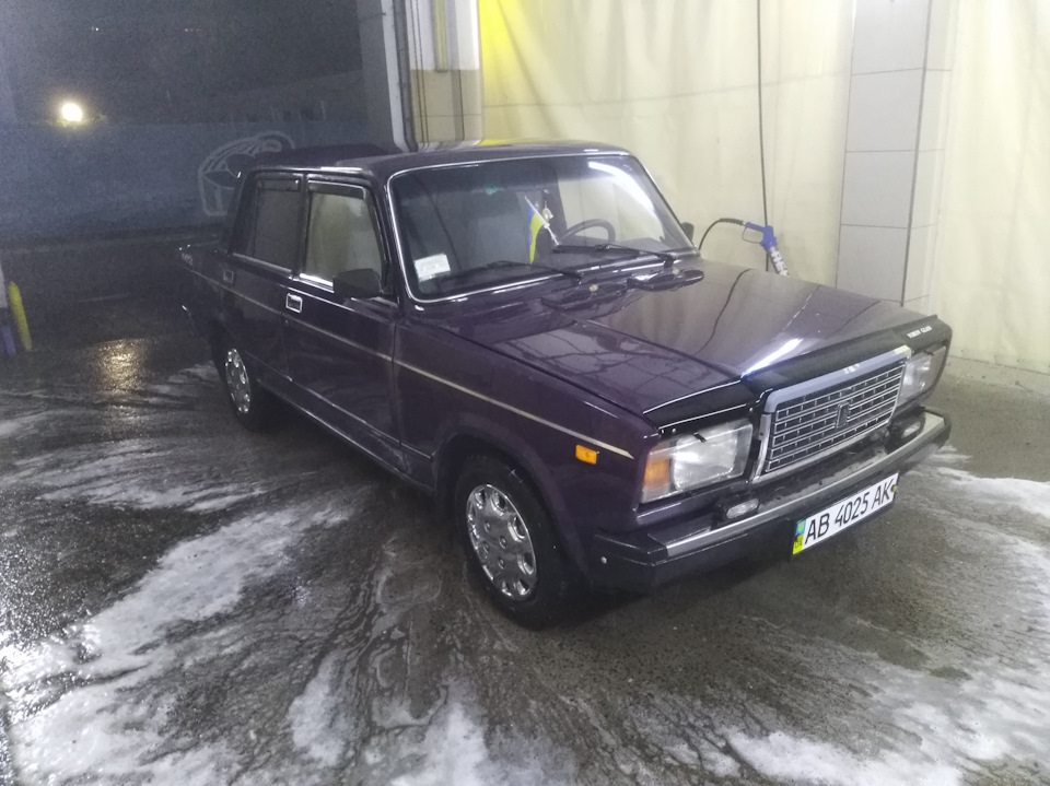 У зв'язку з покупкою іншого авто, настав час продажу 2