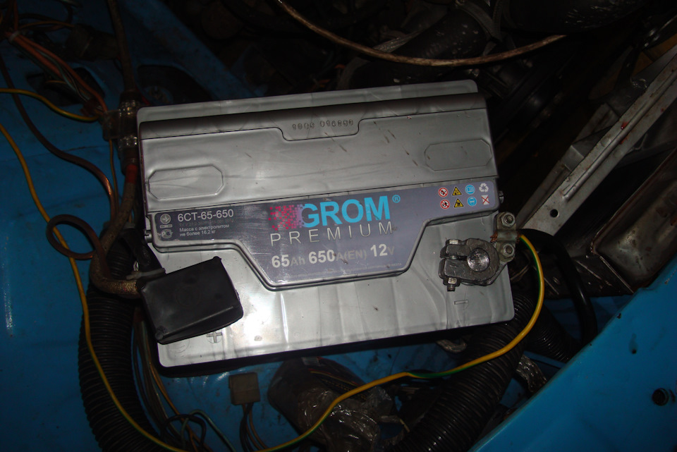 Новий акумулятор GROM PREMIUM 65 Ah 650A + Газовий упор капота. 3