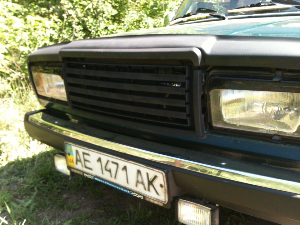 Грати радіатора 3