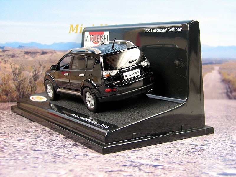 Модель Mitsubishi Outlander XL 1:43? 2