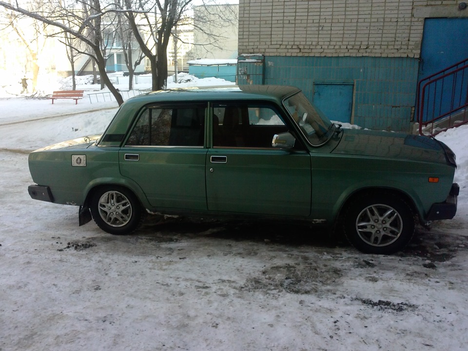 Nizko 2