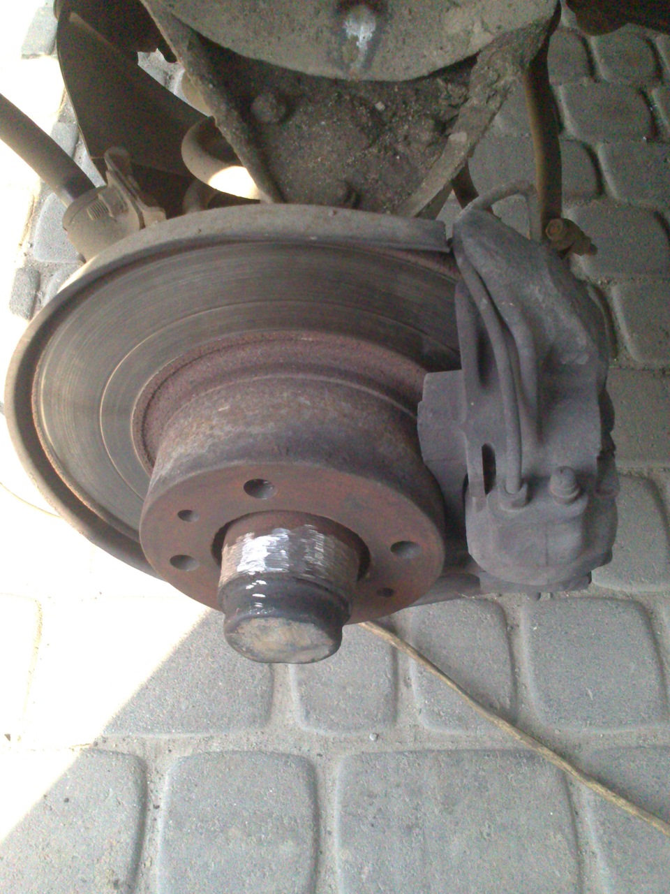 Диски Aluline Cup R15 7j ET28 шини Barum bravuris 195\50 2