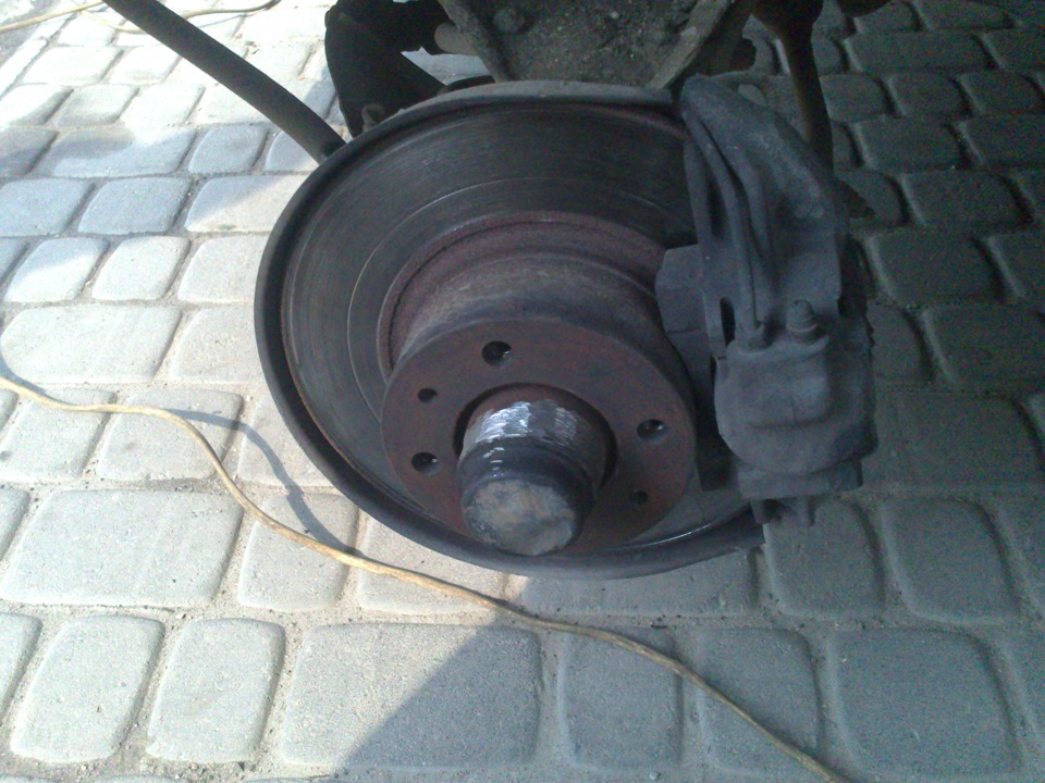 Диски Aluline Cup R15 7j ET28 шини Barum bravuris 195\50 3
