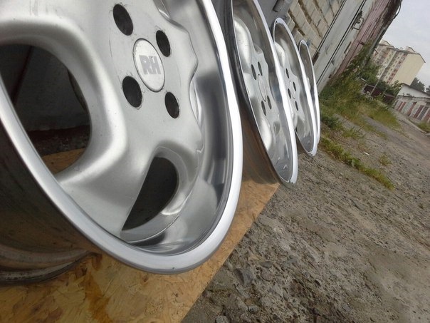 RH R15 1