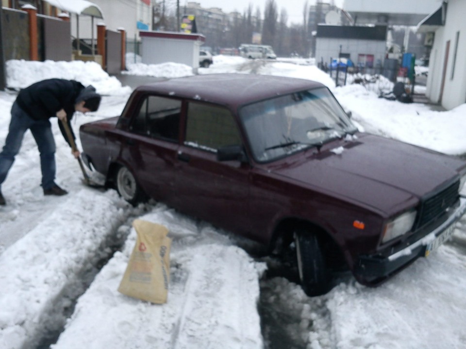 Без допомоги лопати не обійшлися 1