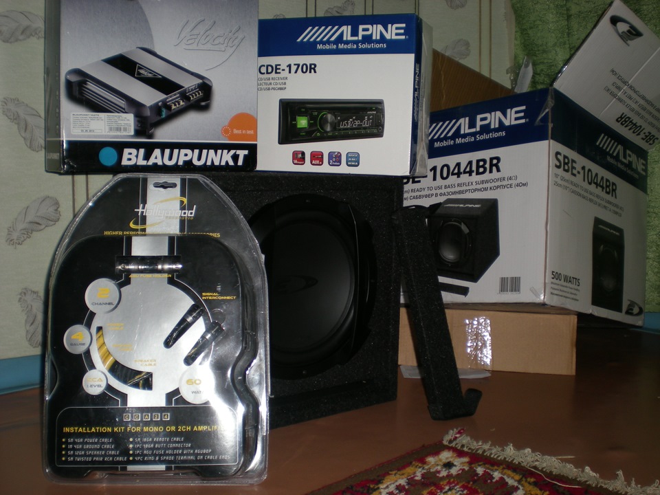 Сабвуфер Alpine SBE-1044BR 4