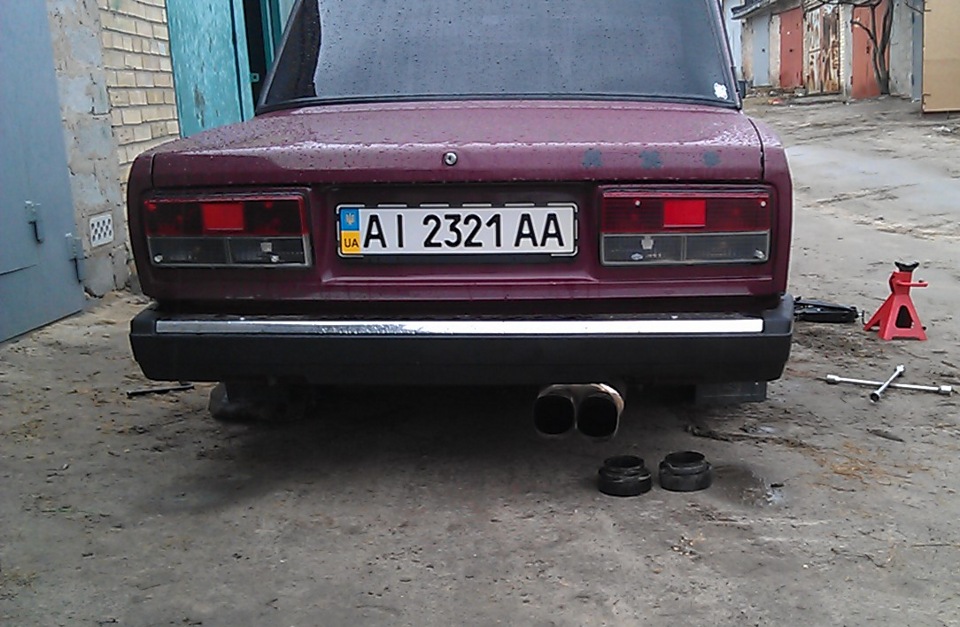 задні ліхтарі) 5