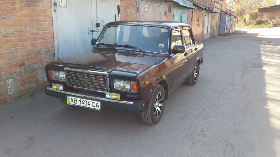 Прикупив собі круглих... 1