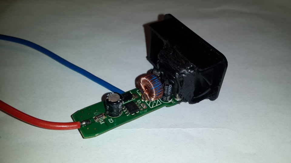 USB заряджання... 3