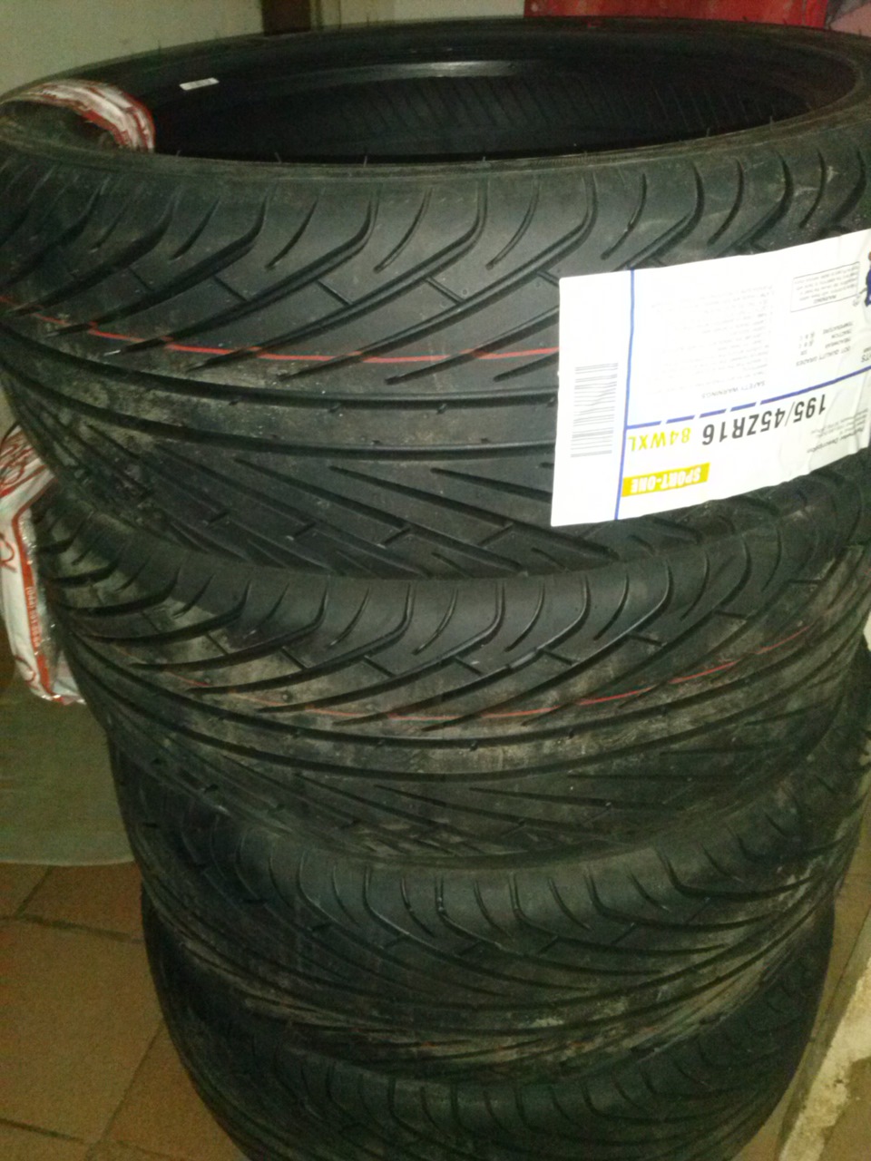 195/45 R16 Durun sport one 1