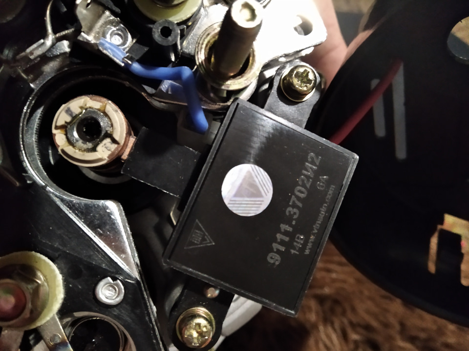 Генератор на 100А от Ваз 21214 4