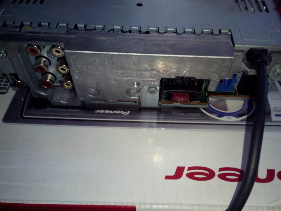 Pioneer DEH-P6950IB 3