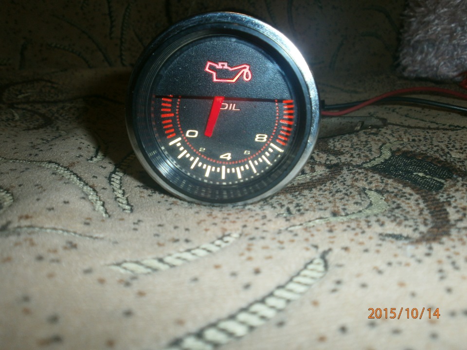 Покажчик тиску масла 2106 у стилі Autogauge 4