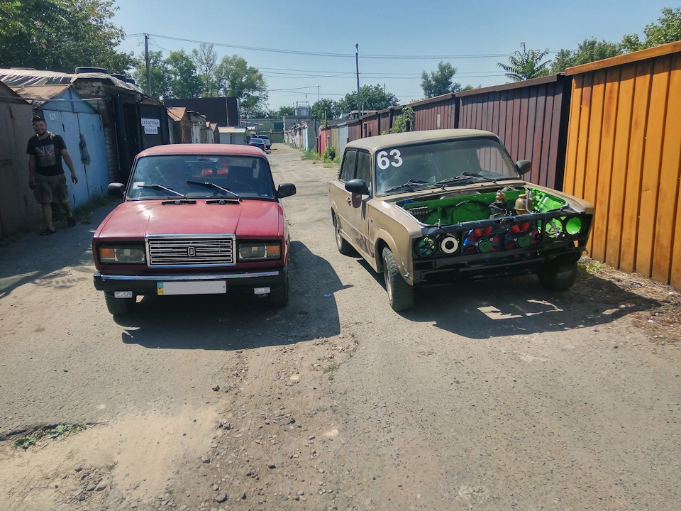 Стук передньої підвіски (права сторона), установка Євро прикурювача, підтяжка підшипника маточини, заміна лампочок у туманках 3