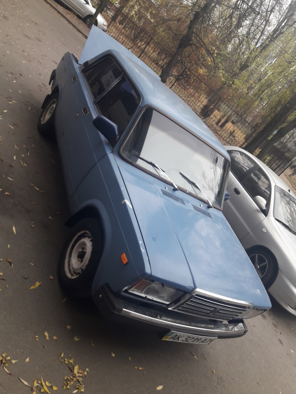 Друг заїжджав у гості 1