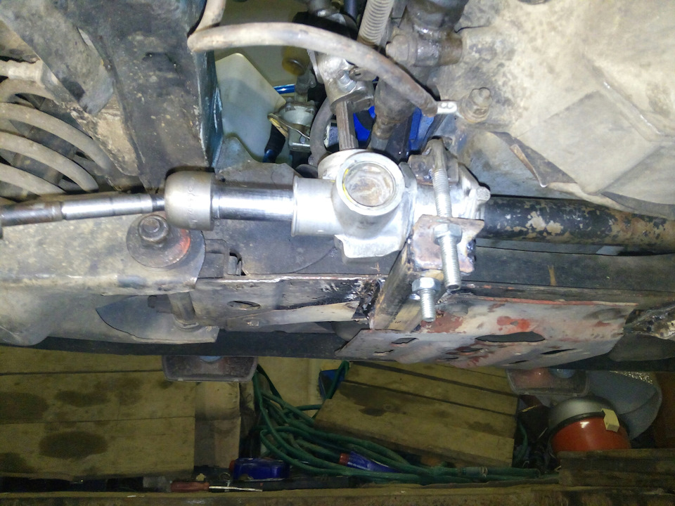Рульова рейка на класику (Ford Escort) 1