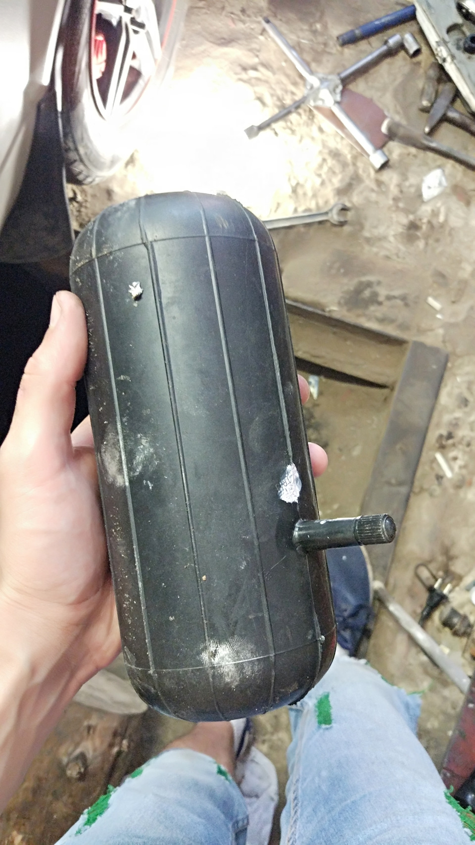 Задня напівпневмо підвіска 1
