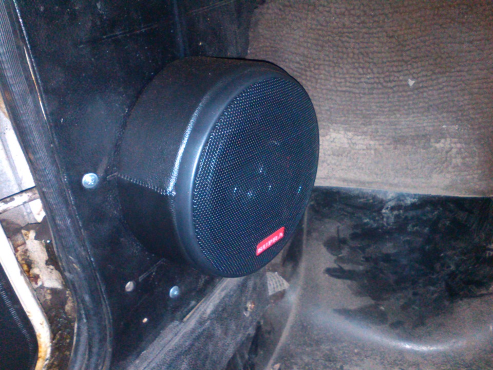 Прикупив автомагнітолу PHILIPS CE133R/51 4