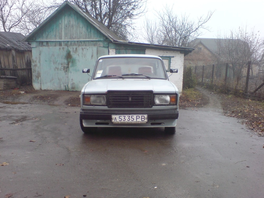 Ювілей. У нас сьогодні свято. Дволіття машини в сім'ї. 4