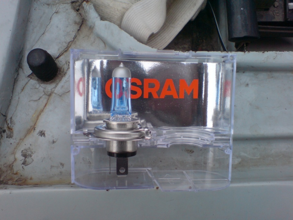 Запотівання та встановлення OSRAM Cool Blue Intense 4200 Встановлення 1