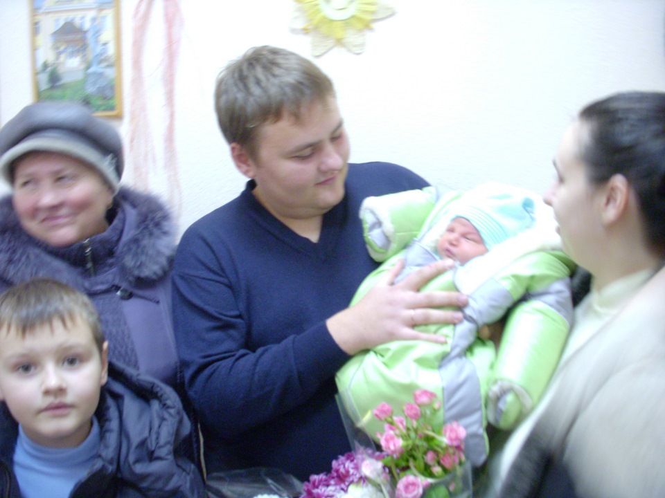 МАЛЕНЬКА РАДІСТЬ 1
