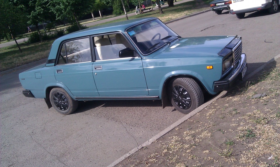 Чорні ковпаки 1
