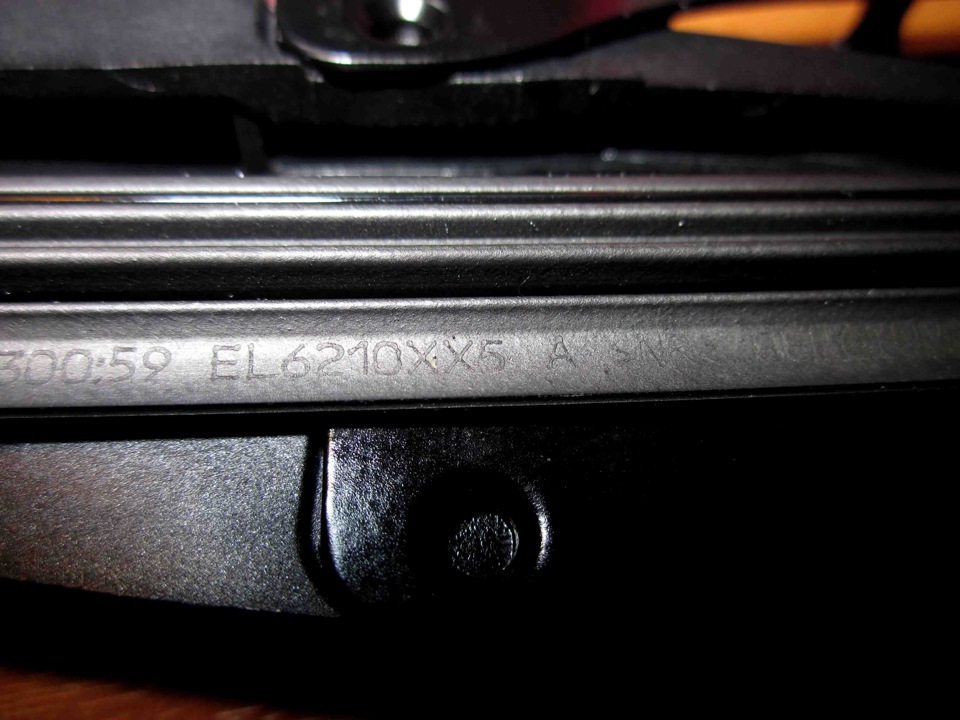 Щітки склоочисника CHAMPION E38 4