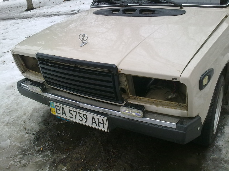 Поставив ґрати Hand Made 2