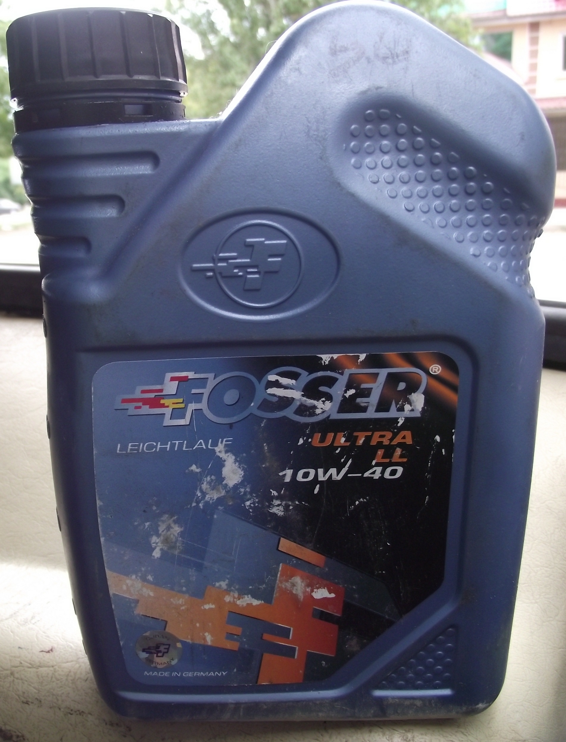 Заміна мастила FOSSER ULTRA LL 10W-40 1