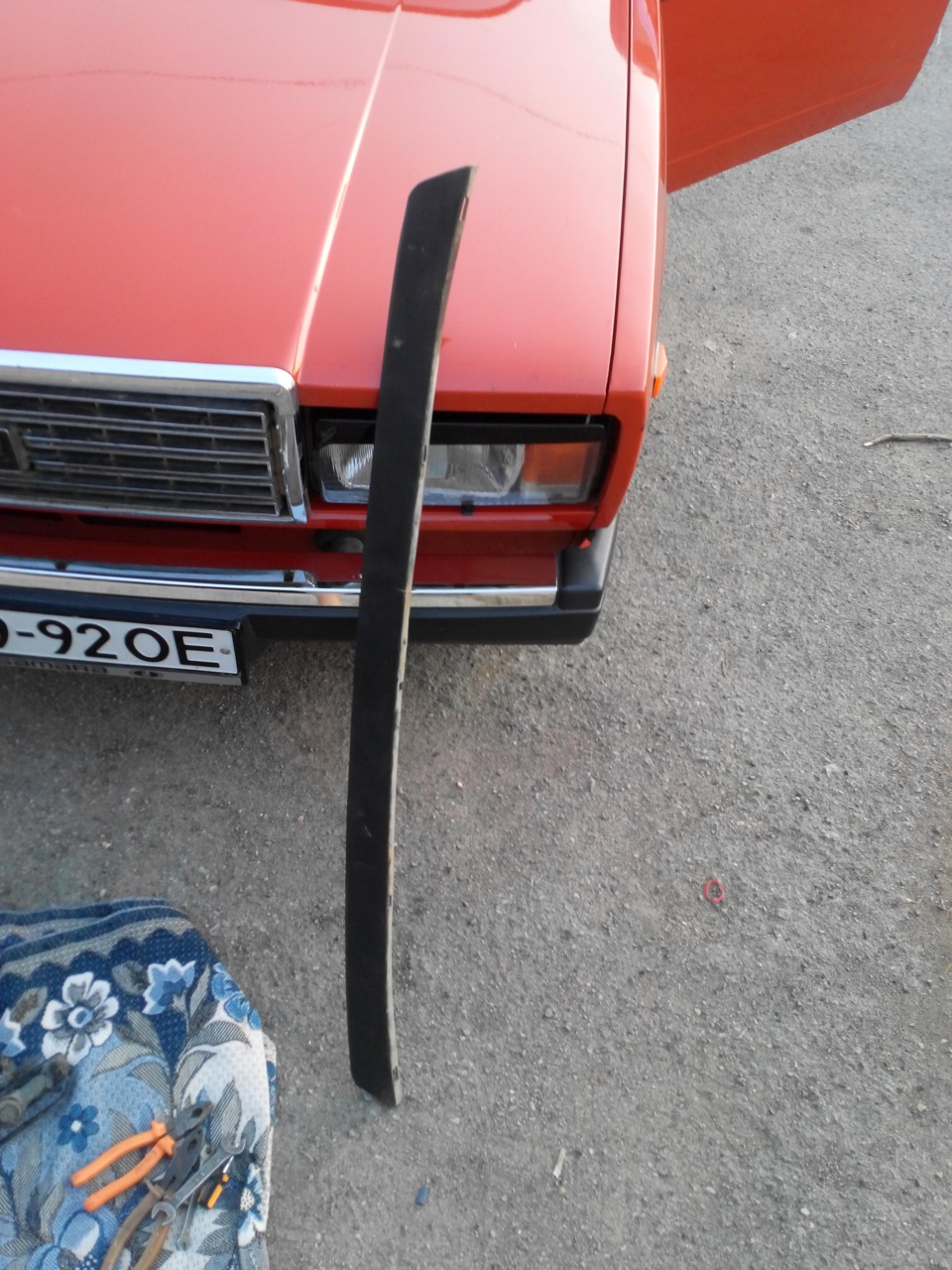 Губа від VW Golf 1 та запчастини. 2