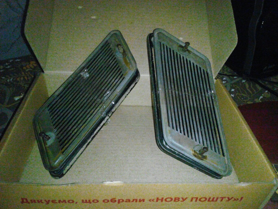 Грати на стійки 3