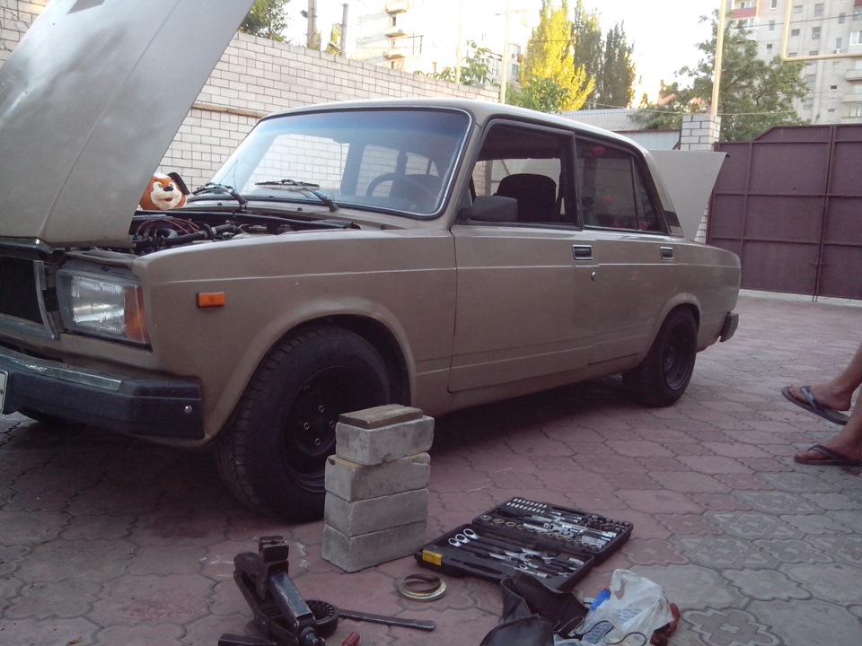 Підняв морду або ниво-пружини 1