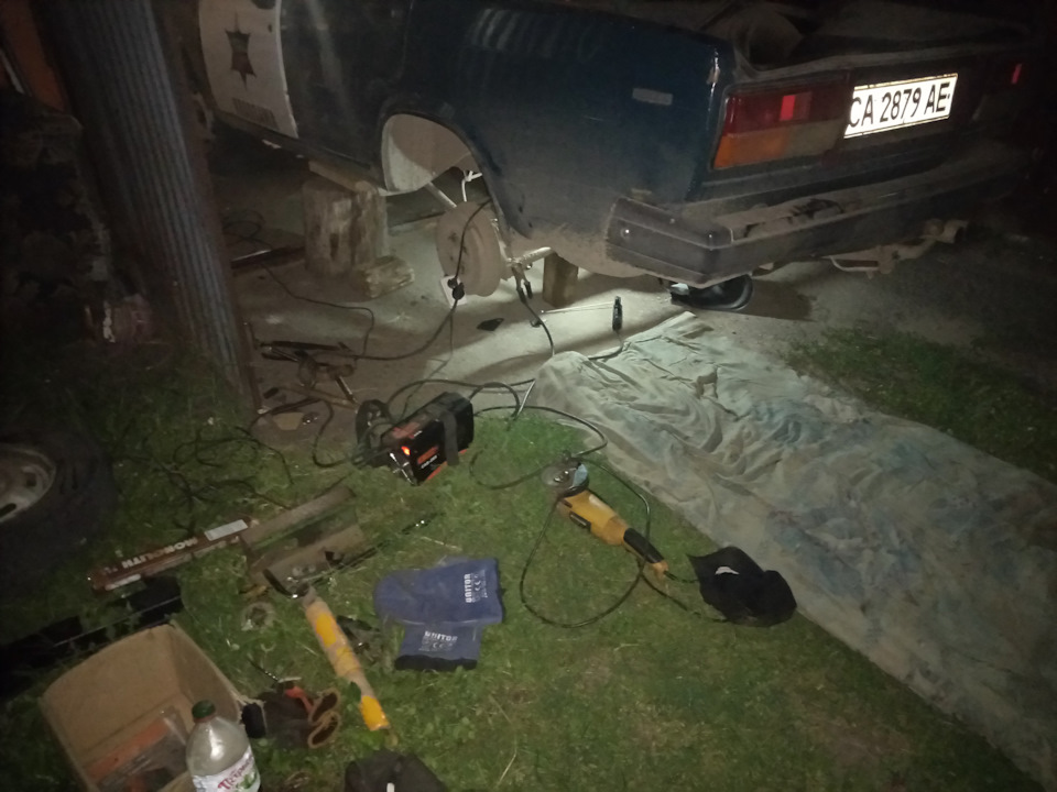 Відірвало вухо заднього амортизатора 😡 3