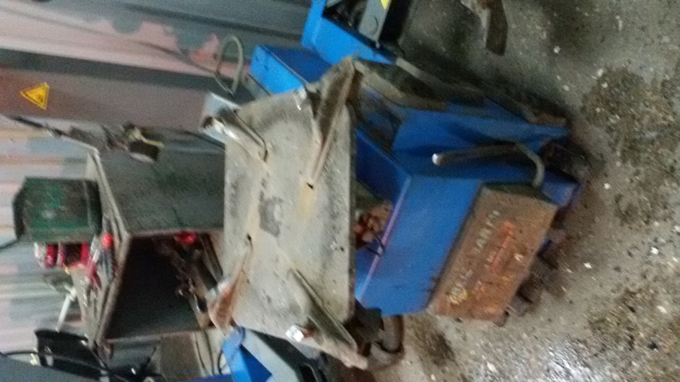 Споймал гвоздик 1