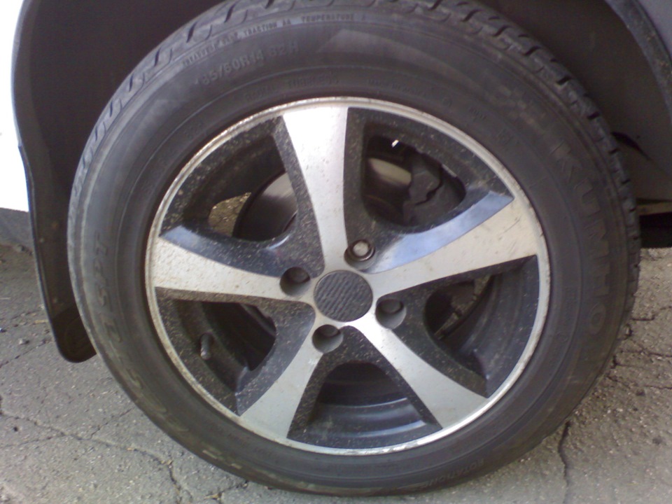 Літні шини Kumho KU31 Ecsta SPT 185/60/14 2