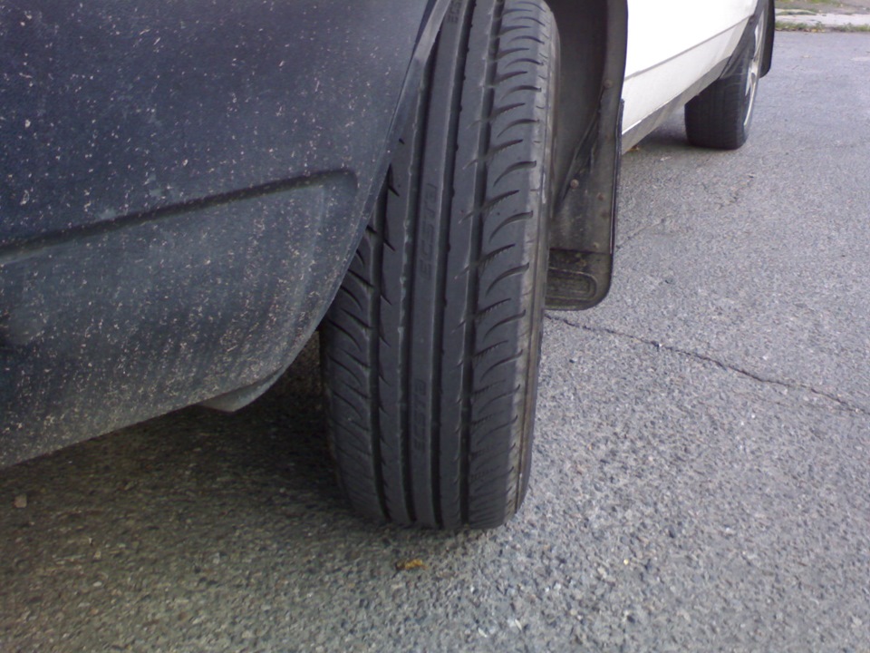 Літні шини Kumho KU31 Ecsta SPT 185/60/14 1