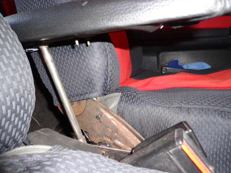 Те, що має бути в кожному авто. Підлокітничок) 3