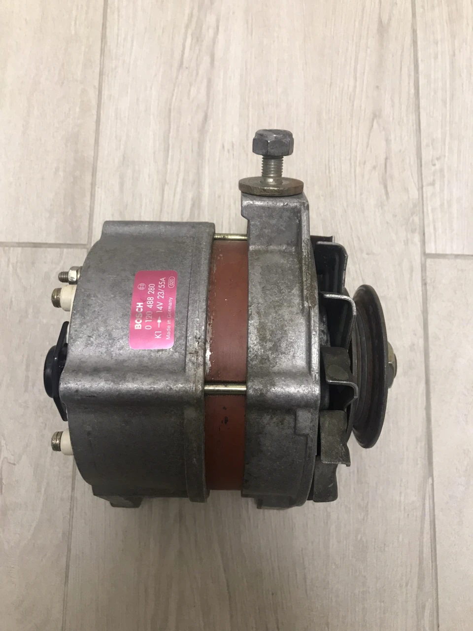 Генератор BOSCH 0 120 488 280 на 2108