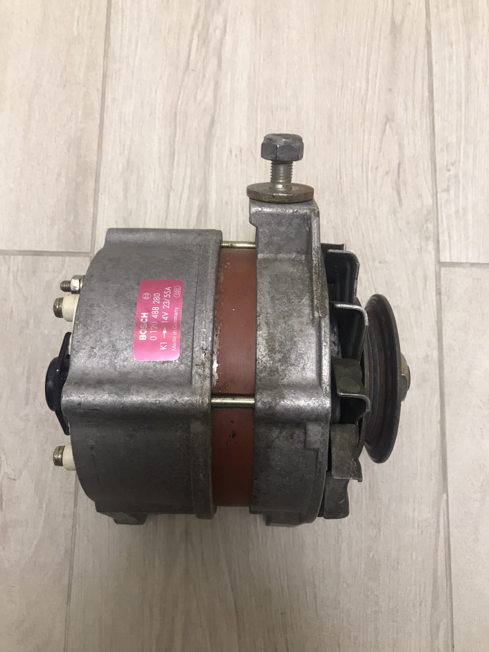 Генератор BOSCH 0 120 488 280 на 2108 1