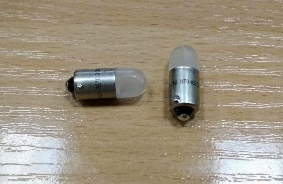 LED лампи Neolux T4W 6000K у габарити 3