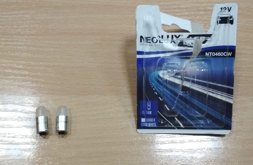LED лампи Neolux T4W 6000K у габарити 2