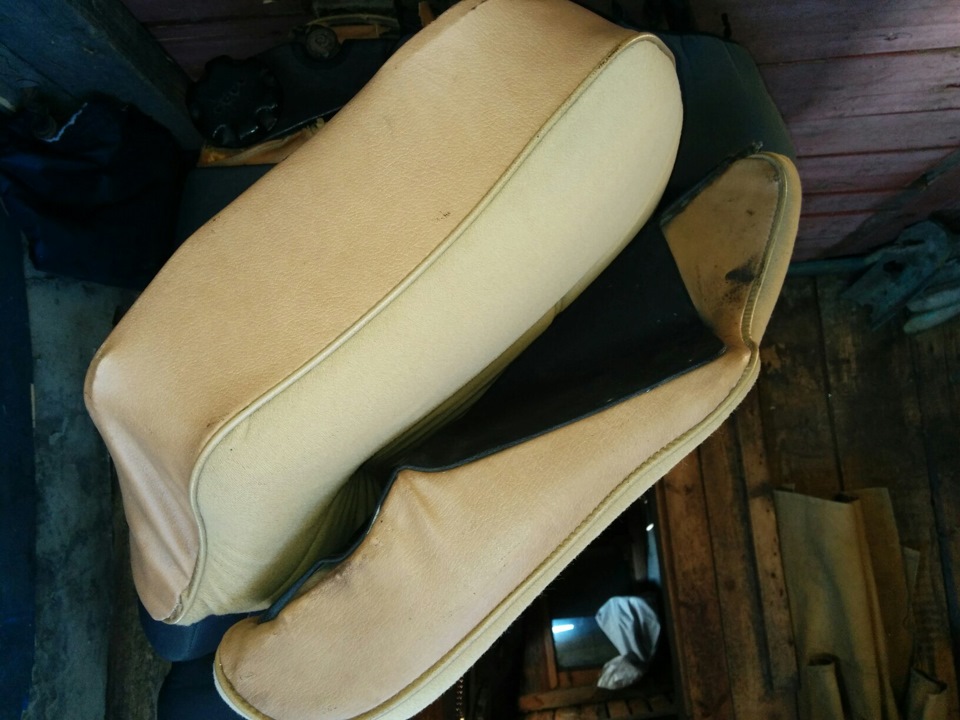 Рудий диван 08/09. Продам! 1
