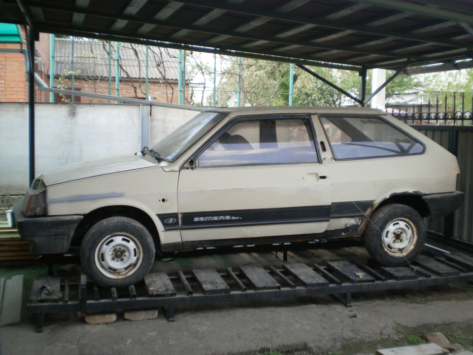 Готую автомобіль до фарбування. 2