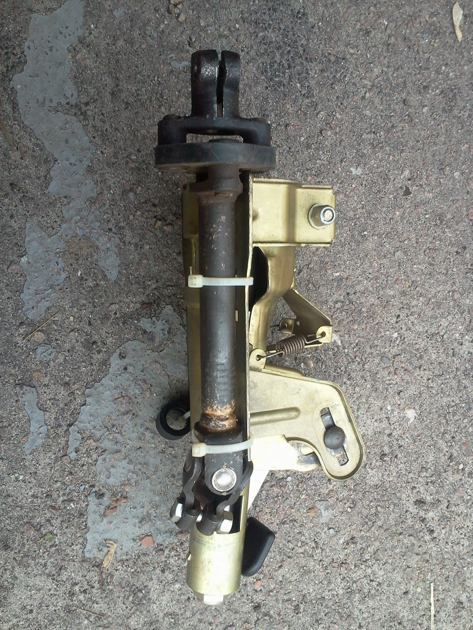 Продам рульову колонку. 2