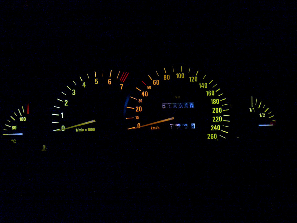 Панель Vectra B 5