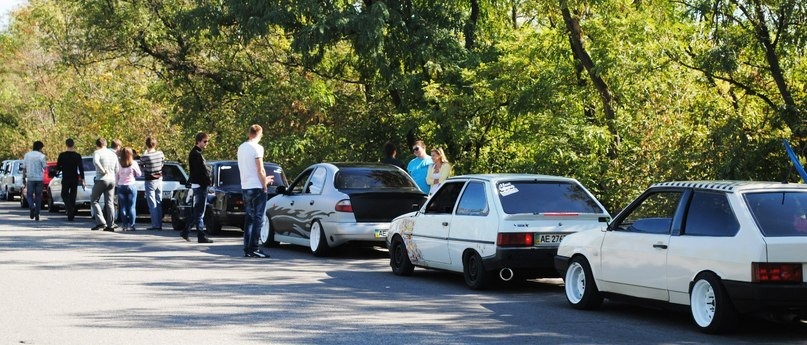 Сходка низьких авто в Запоріжжі 06.10.2012 5