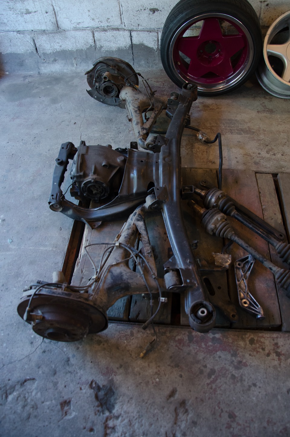 Задня рогата підвіска BMW e34 1
