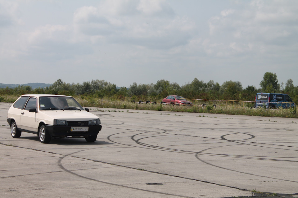 Поїхала 1