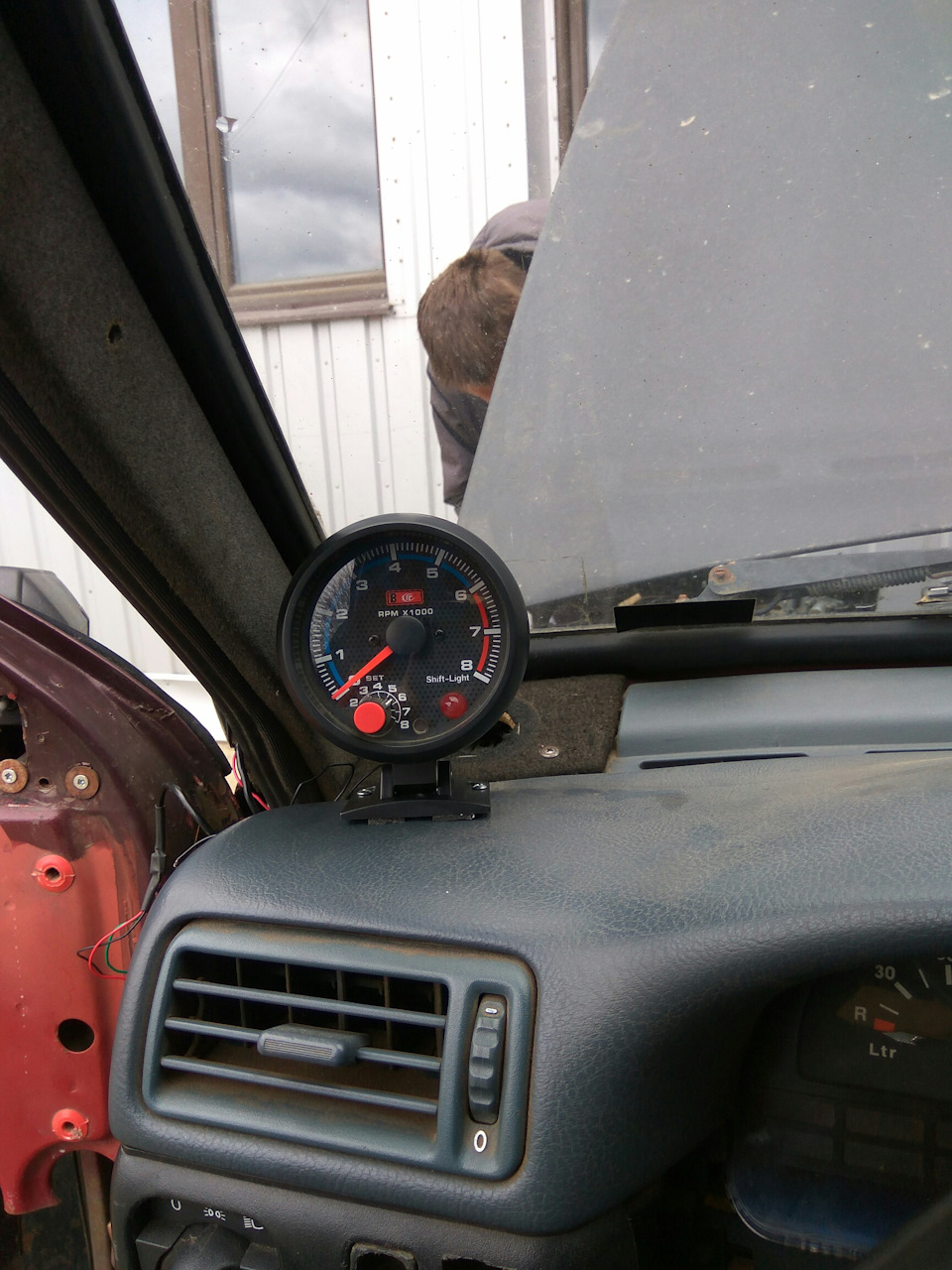 Тахометр 1
