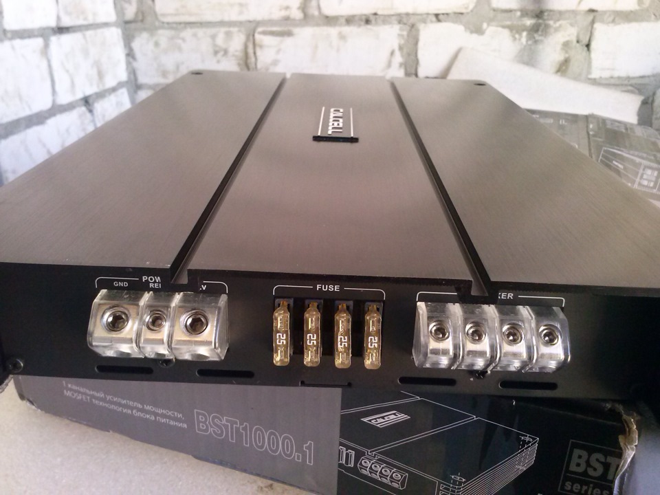 CALCELL BST 1000.1 та Alpine CDA-9884R 5